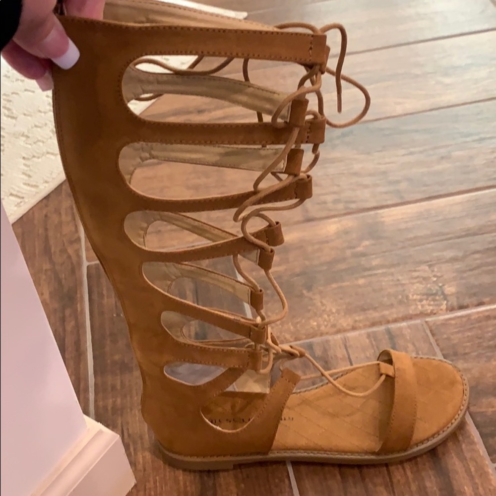 Chinese Laundry Knee high gladiator sandal